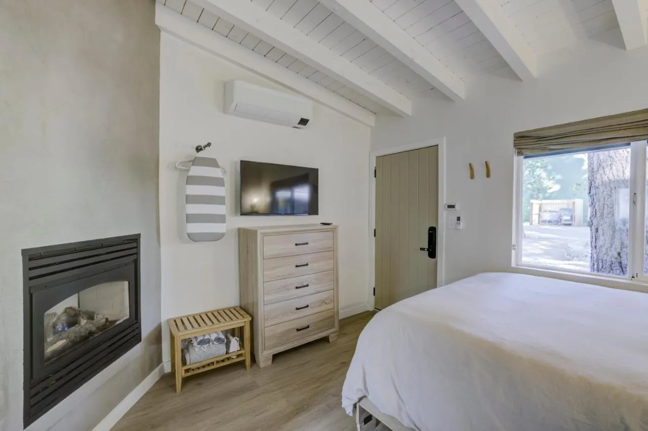 Apartment South Lake Chalet-Boutique Suite-Minutes To Heavenly & Lake Tahoe South Lake Tahoe