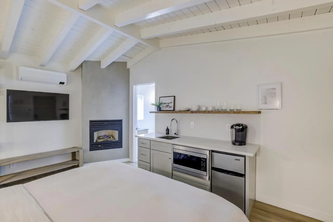 South Lake Chalet-Boutique Suite-Minutes To Heavenly & Lake Tahoe South Lake Tahoe