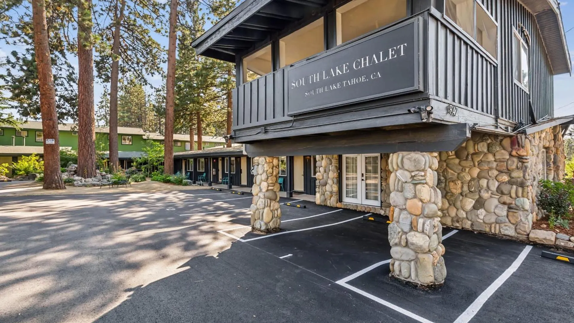 South Lake Chalet-Boutique Suite-Minutes To Heavenly & Lake Tahoe South Lake Tahoe 0*,  USA