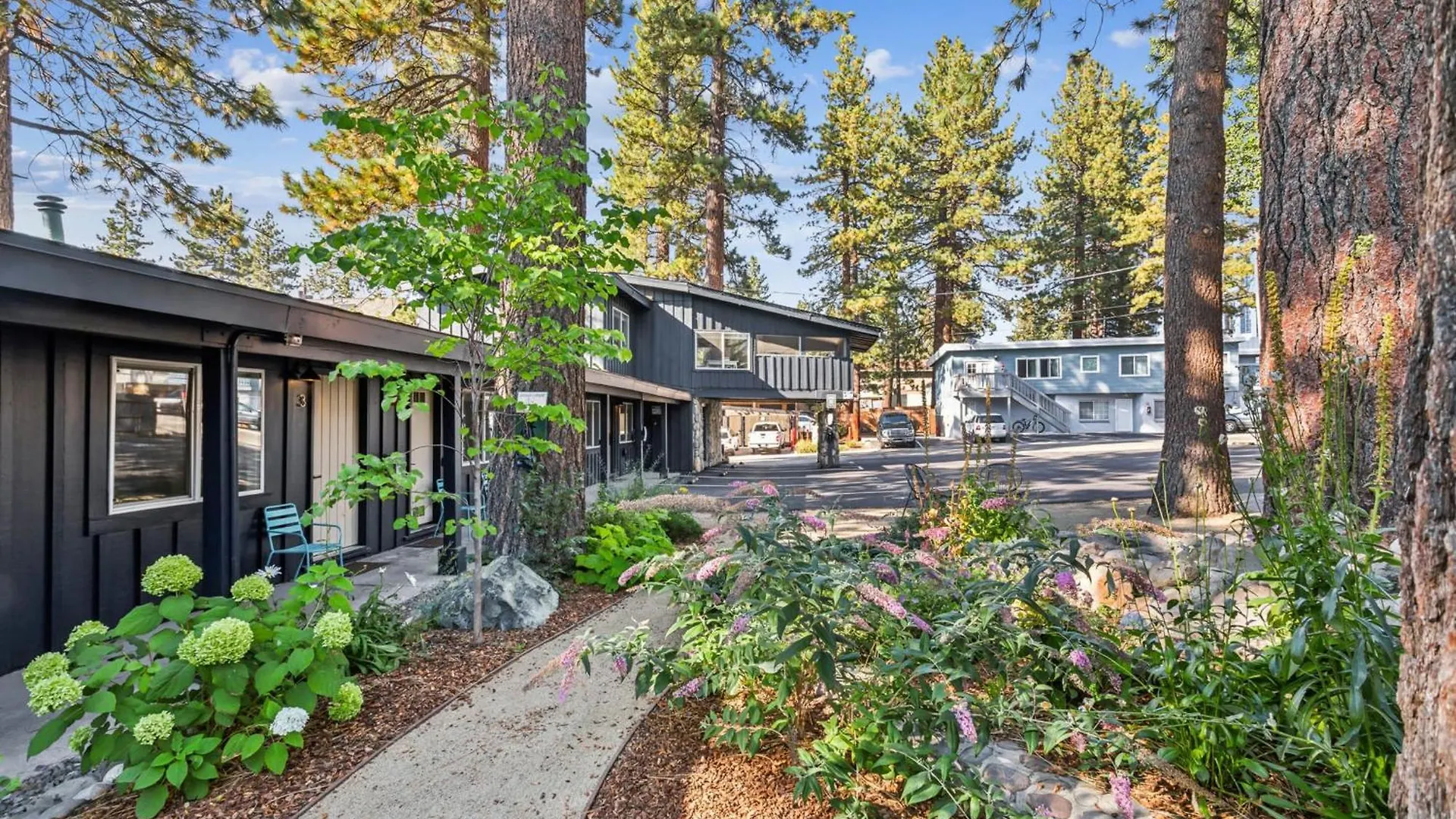South Lake Chalet-Boutique Suite-Minutes To Heavenly & Lake Tahoe South Lake Tahoe 0*,  Amerikai Egyesült Államok